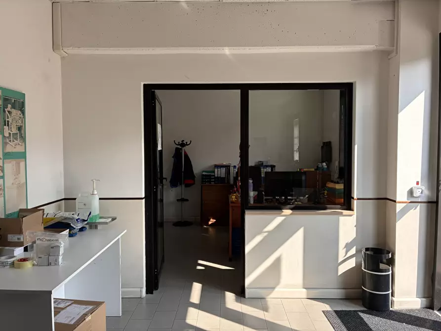 Immagine 19 di Attività artigianale in vendita  a Calestano