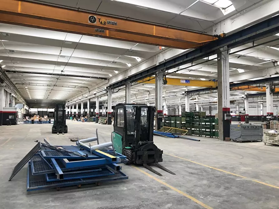 Immagine 4 di Attività artigianale in vendita  a Sorbolo Mezzani