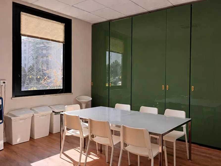 Immagine 9 di Ufficio in affitto  in Strada Langhirano a Parma