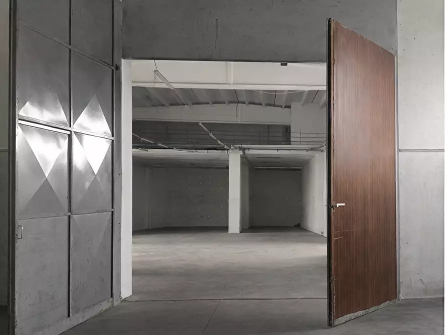 Immagine 3 di Attività artigianale in vendita  a Parma