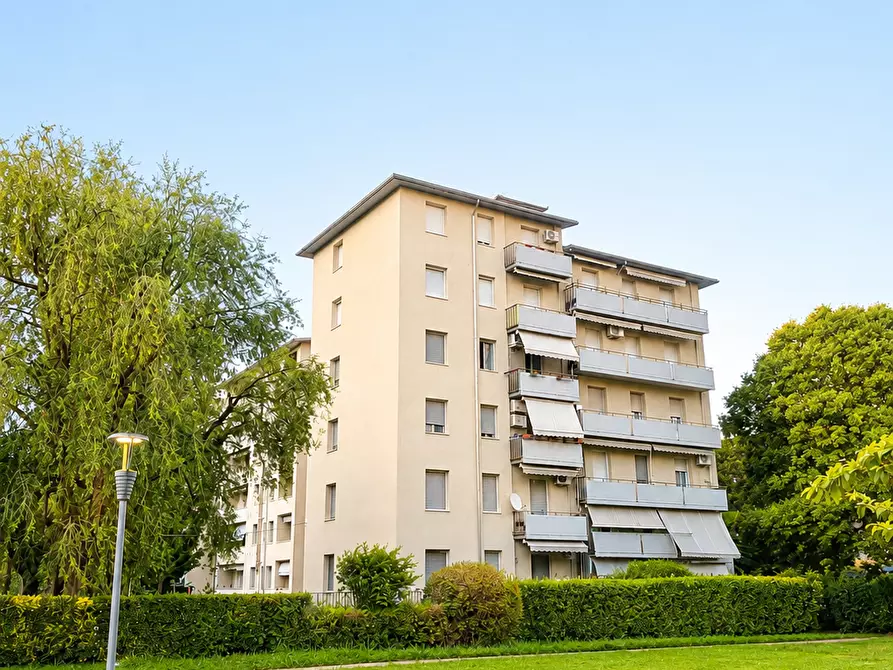 Immagine 3 di Trilocale in vendita  a Parma