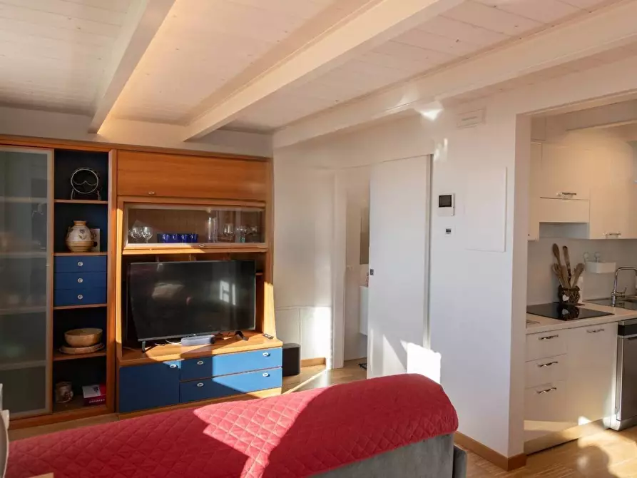 Immagine 28 di Porzione di casa in vendita  in Via Barcaglione a Ancona