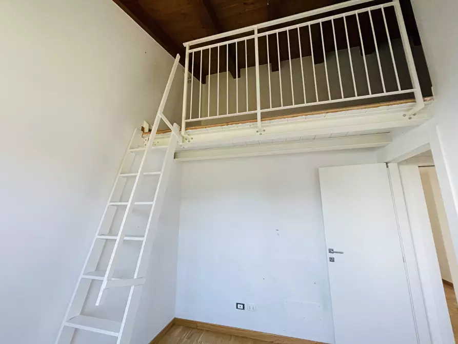 Immagine 23 di Porzione di casa in vendita  in Via Barcaglione a Falconara Marittima