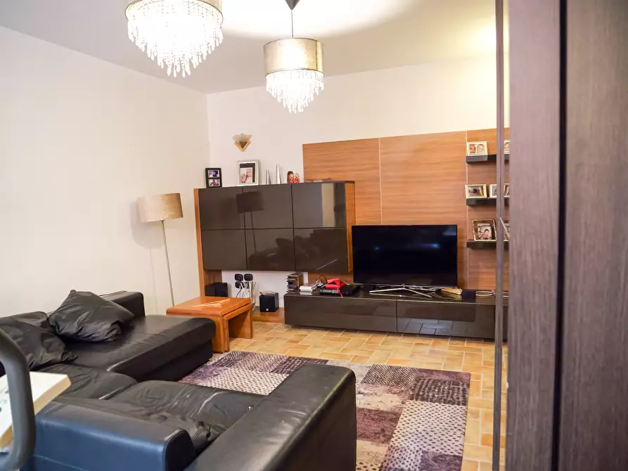 Immagine 42 di Villa in vendita  in Via Passarini a Recanati