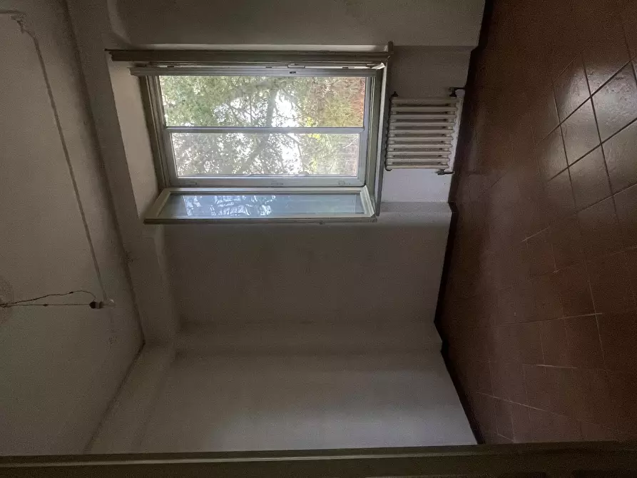 Immagine 4 di Villa in vendita  in Frazione Montesicuro a Ancona