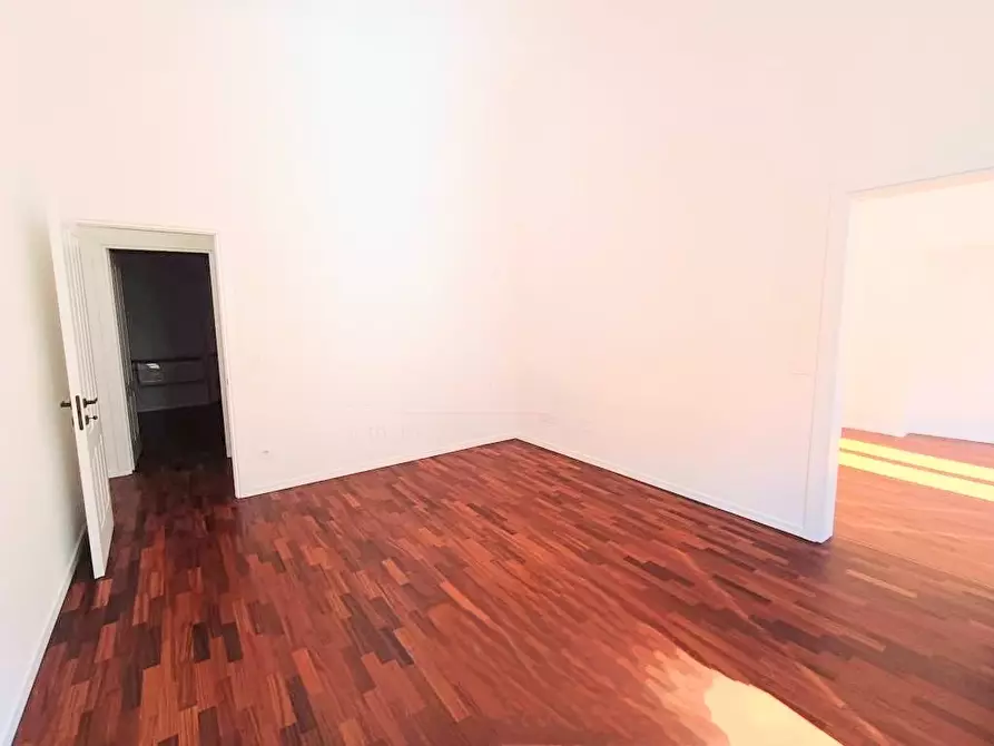 Immagine 3 di Bilocale in vendita  in Corso Giuseppe Garibaldi 43 a Ancona