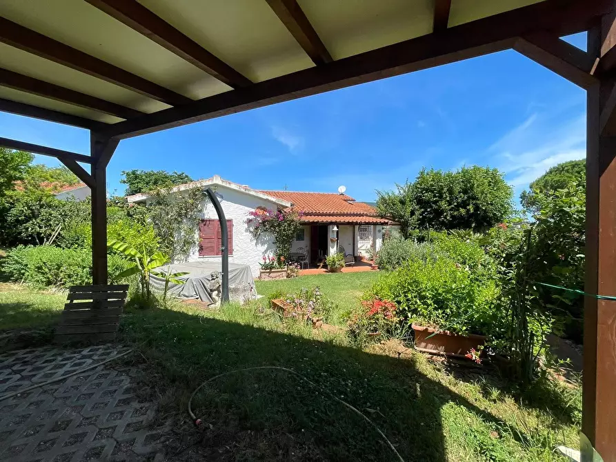 Immagine 2 di Villa in vendita  in Via del Taunus 33 a Ancona