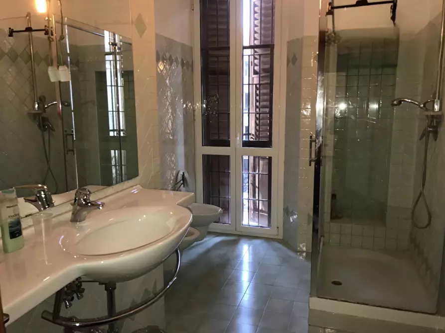 Immagine 11 di Trilocale in vendita  in quartiere adriatico a Ancona