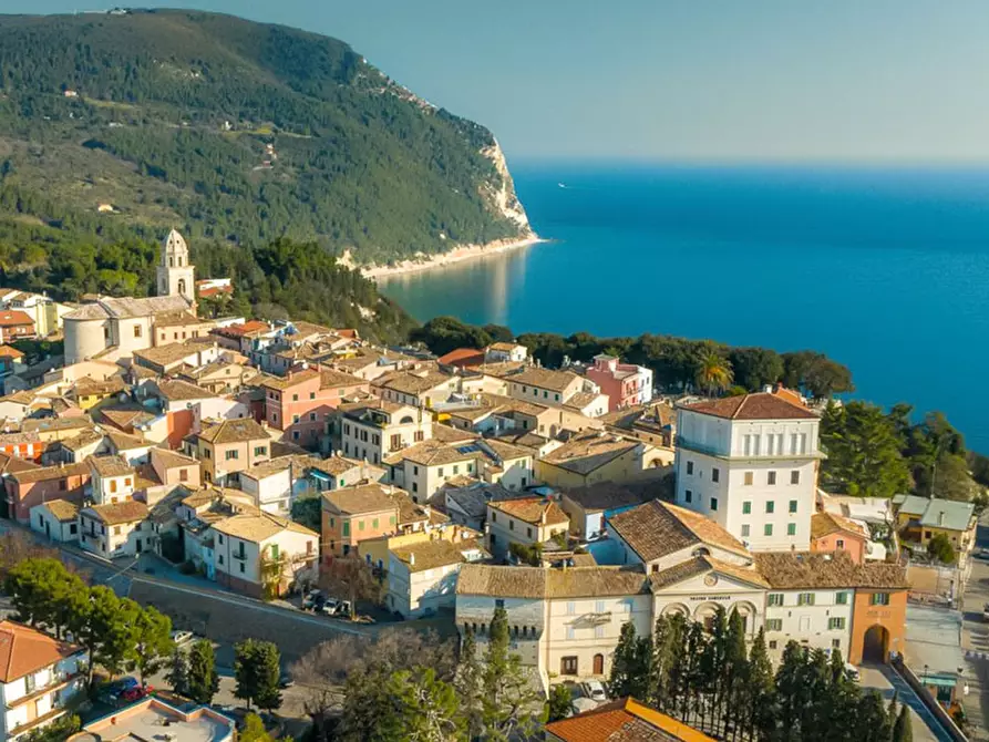 Immagine 38 di Villa in vendita  in Coppo a Sirolo