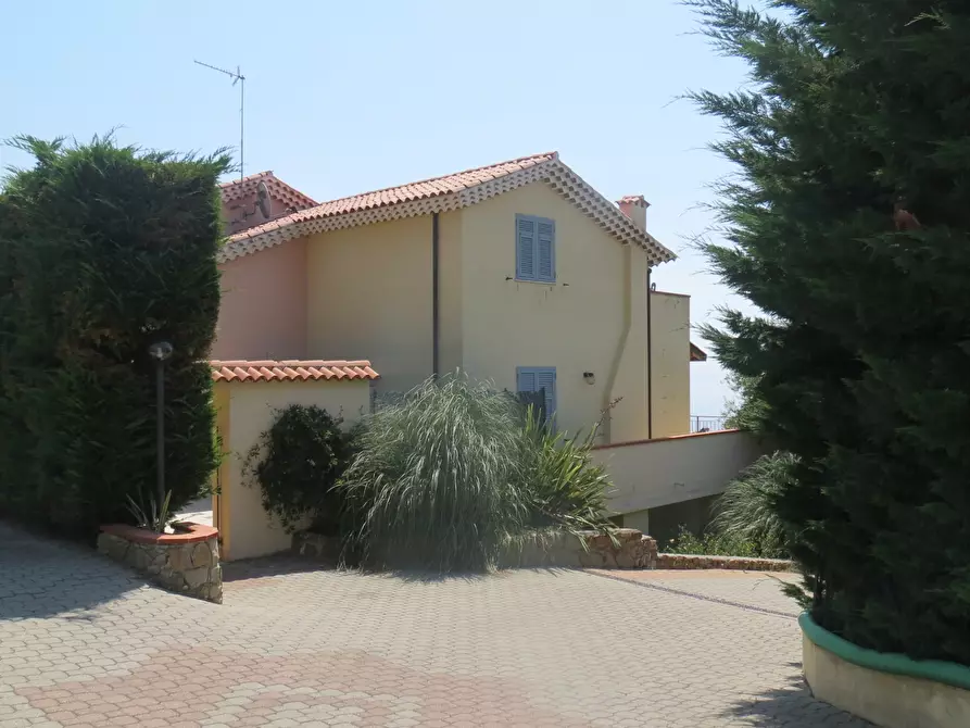 Immagine 8 di Bilocale in vendita  in Strada San Lorenzo 120 a San Remo