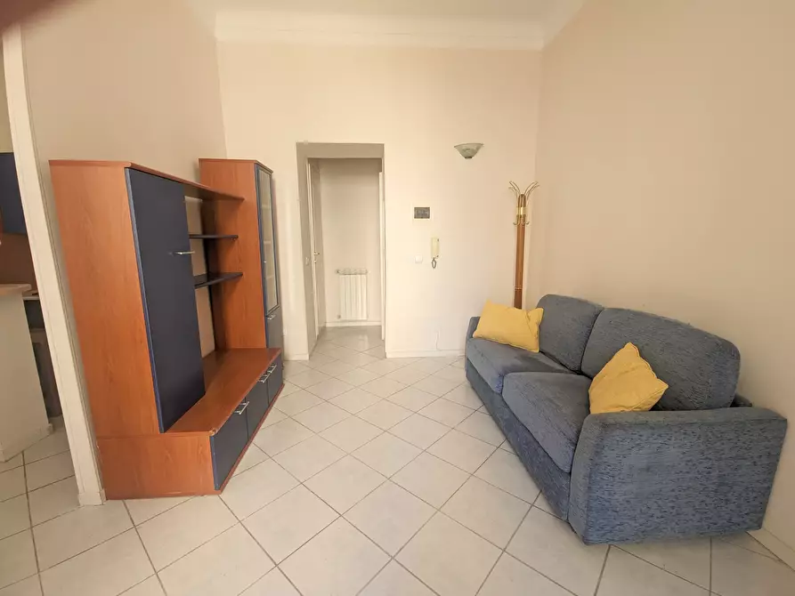 Immagine 1 di Bilocale in vendita  in Via Zeffiro Massa 84 a San Remo