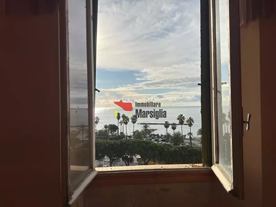 Immagine 7 di Trilocale in vendita  in Via Giacomo Matteotti 12 a San Remo