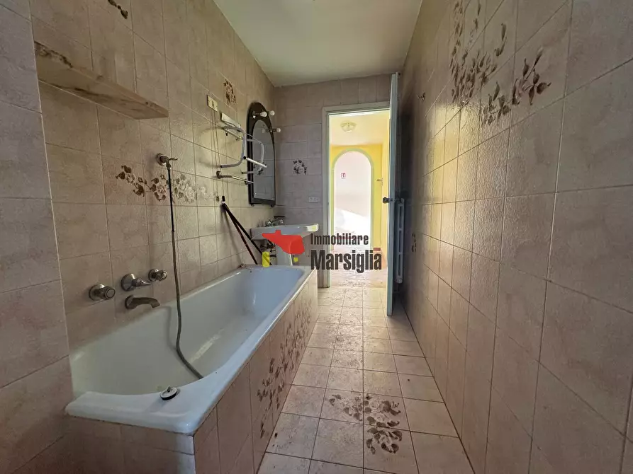 Immagine 10 di Trilocale in vendita  in Via Giacomo Matteotti 12 a San Remo