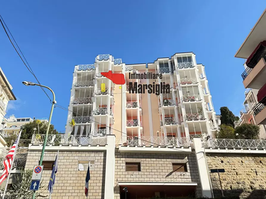 Immagine 23 di Monolocale in vendita  in Via fratelli asquasciati 59 a San Remo