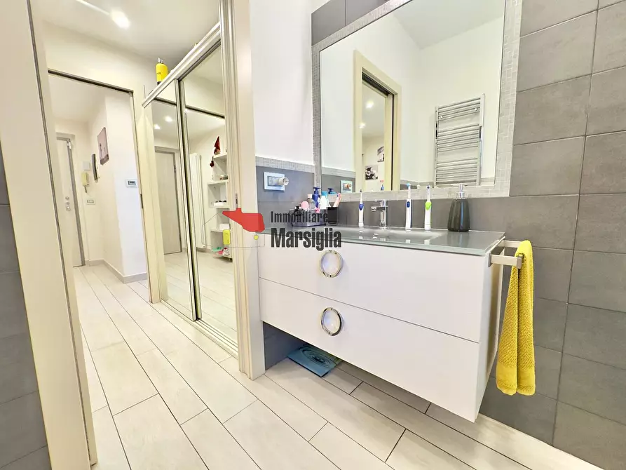 Immagine 32 di Pentalocale in vendita  in Corso Guglielmo Marconi 150 a San Remo