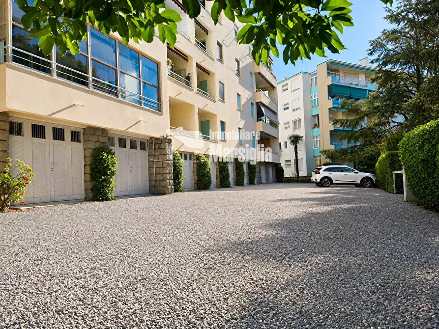 Immagine 17 di Quadrilocale in vendita  in Corso degli Inglesi 700 a San Remo