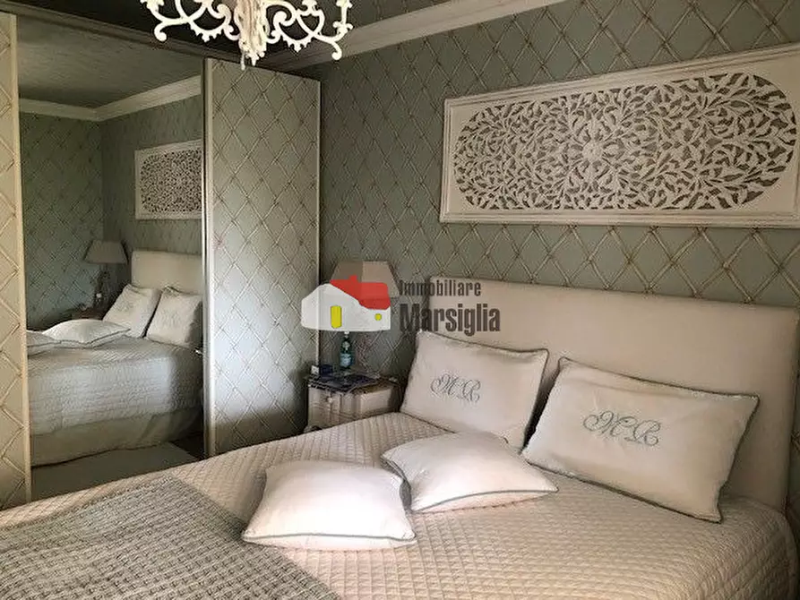 Immagine 11 di Pentalocale in vendita  in Via Nuvoloni 73 a San Remo