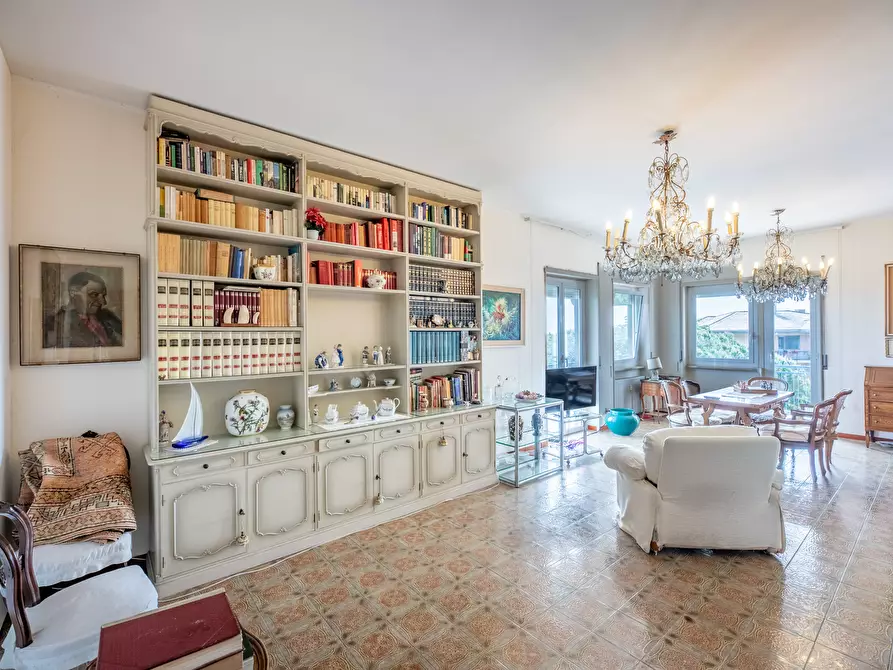 Immagine 1 di Appartamento in vendita  in Via Stefano Prasca a Genova