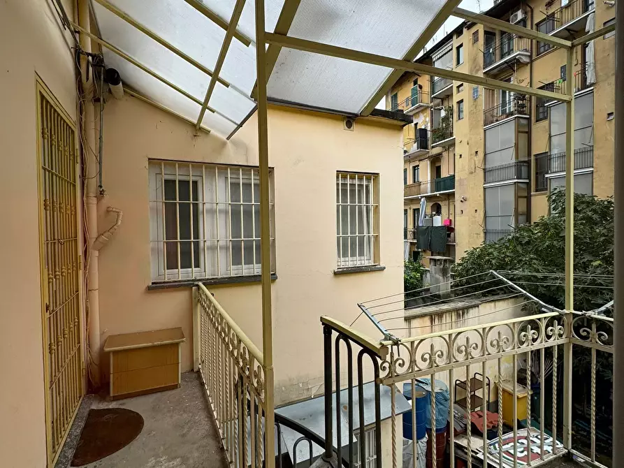 Immagine 27 di Palazzo in vendita  a Torino