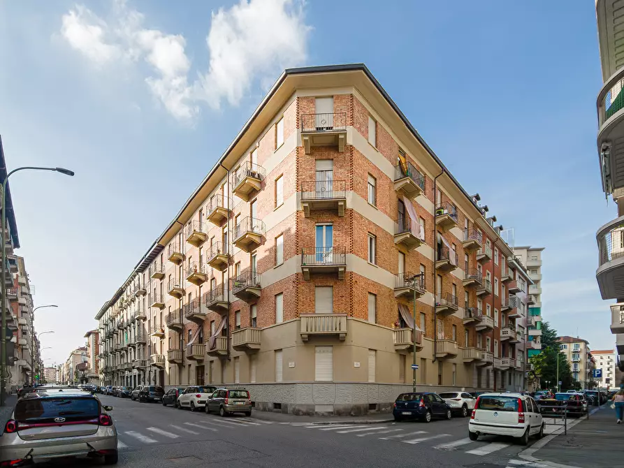 Immagine 27 di Bilocale in vendita  in Via Moretta a Torino