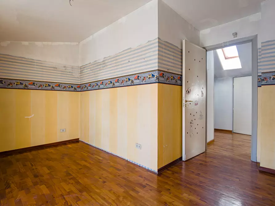 Immagine 28 di Attico in vendita  in Via Verolengo a Torino