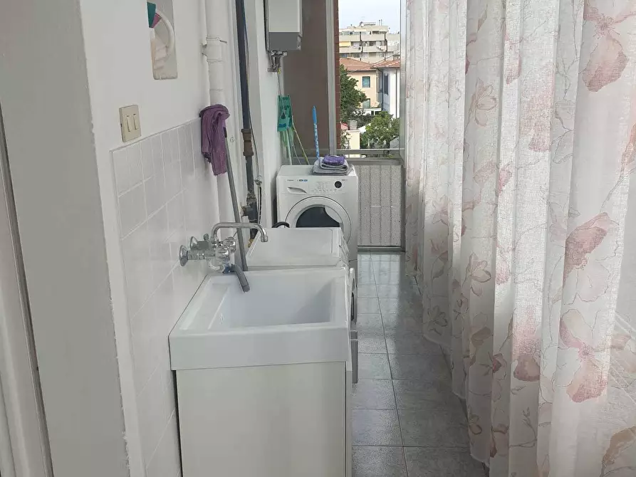 Immagine 5 di Quadrilocale in vendita  a Livorno