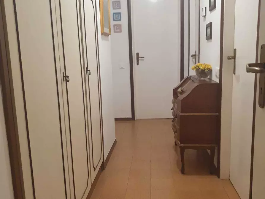 Immagine 8 di Appartamento in vendita  a Livorno