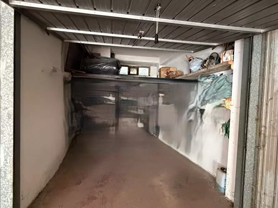 Immagine 35 di Appartamento in vendita  in LARICI 24 a Aprilia