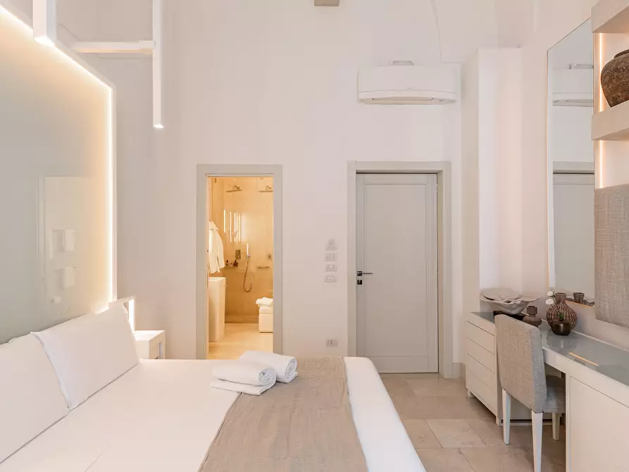 Immagine 31 di Casa indipendente in vendita  in Via Roberto Caracciolo 30 a Lecce