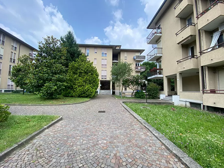 Immagine 2 di Trilocale in vendita  in Tettamanti 10 a Como