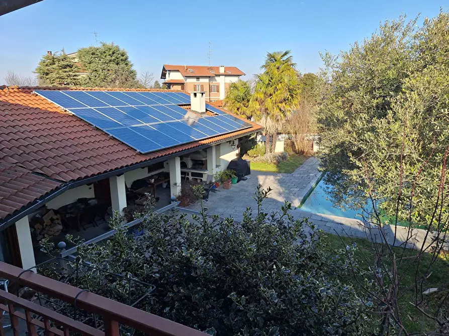 Immagine 4 di Villa in vendita  a Caresanablot