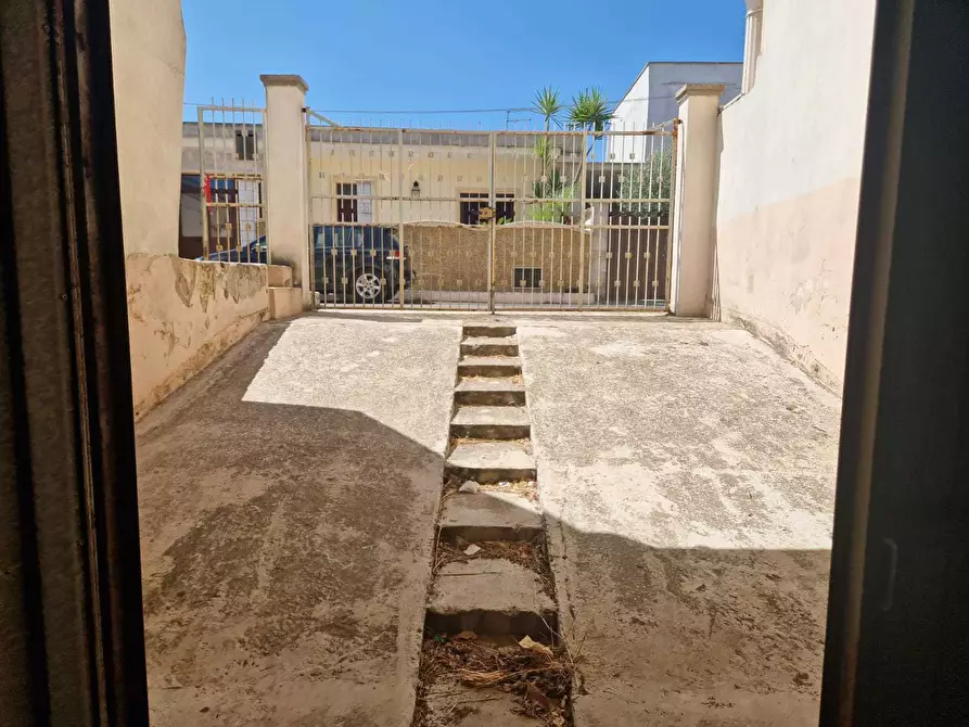 Immagine 37 di Pentalocale in vendita  in Via Fogazzaro Antonio 4 a Erchie