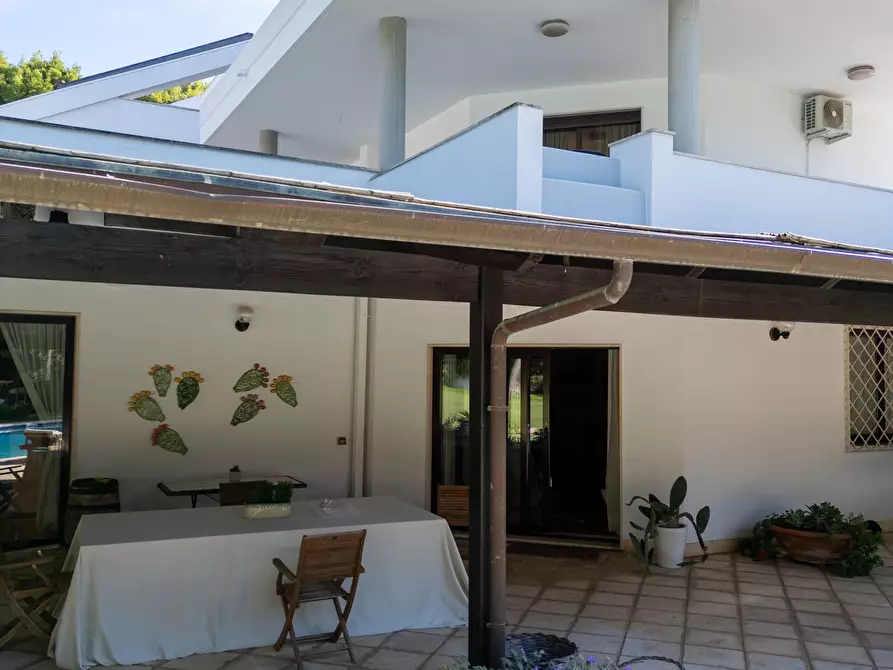 Immagine 13 di Villa in vendita  in Via Venosa 5 a Lecce