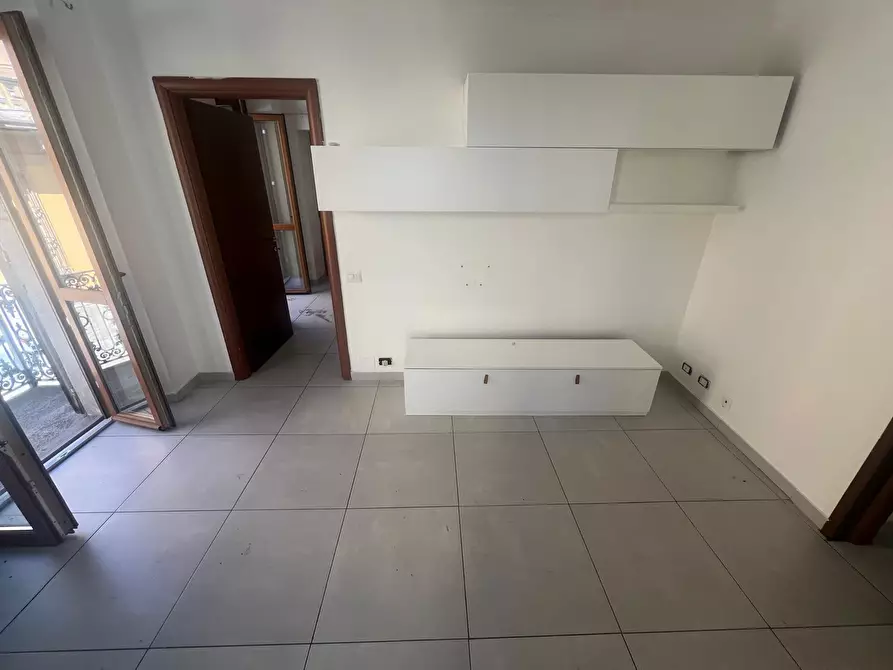 Immagine 9 di Bilocale in vendita  in Via Vincenzo Gioberti 36 a Vercelli