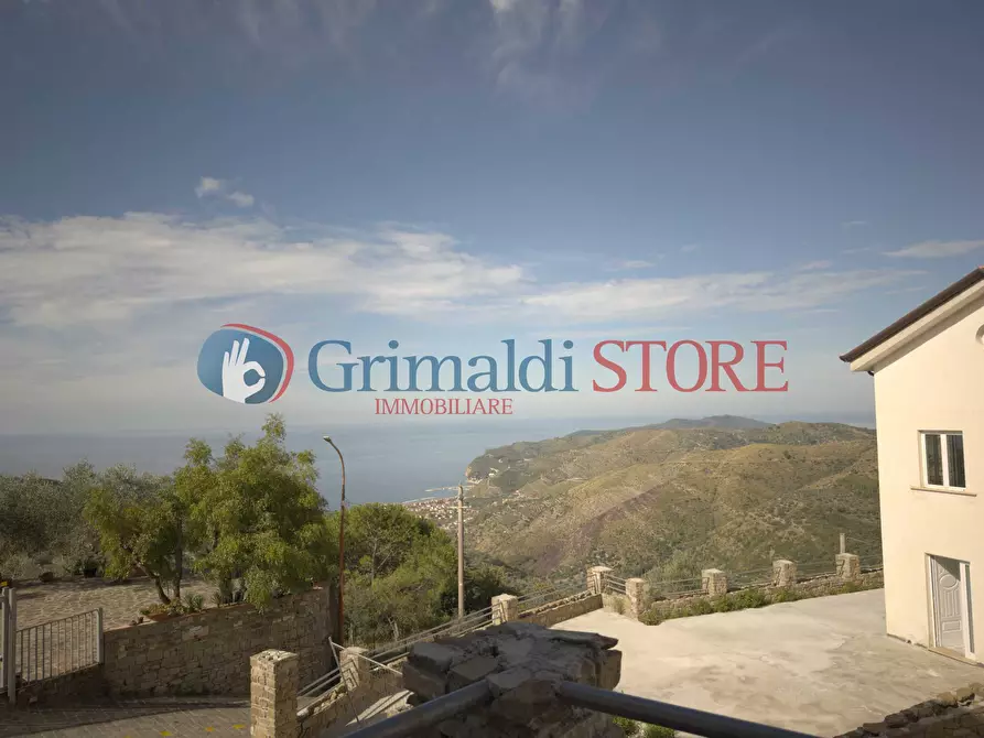 Immagine 5 di Terratetto in vendita  in Vicolo Piazza 72 a San Mauro Cilento