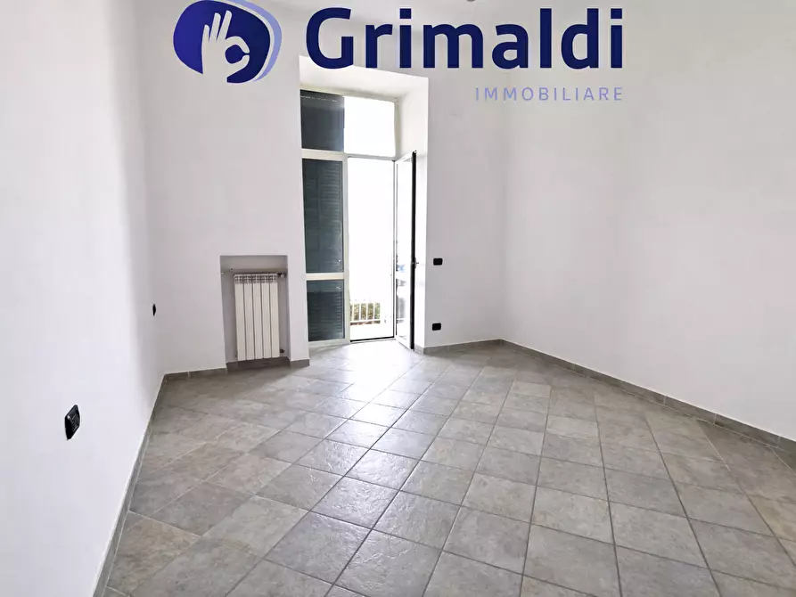 Immagine 9 di Bilocale in vendita  in Via Dante Alighieri a Pozzuoli