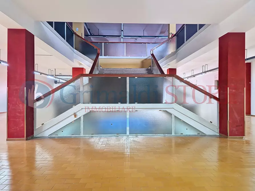 Immagine 14 di Attività commerciale in vendita  a Francavilla Fontana