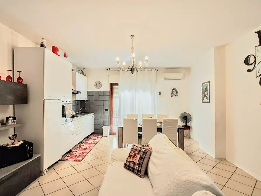 Immagine 5 di Bilocale in vendita  in Corso Italia 9 a Anzio