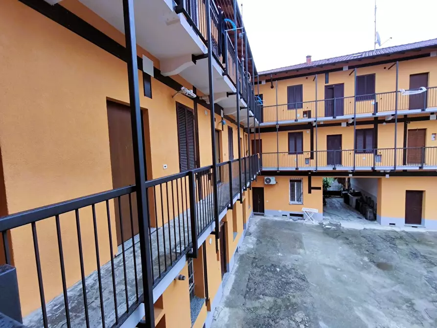 Immagine 2 di Appartamento in affitto  in Via Quinto Romano 52 a Milano