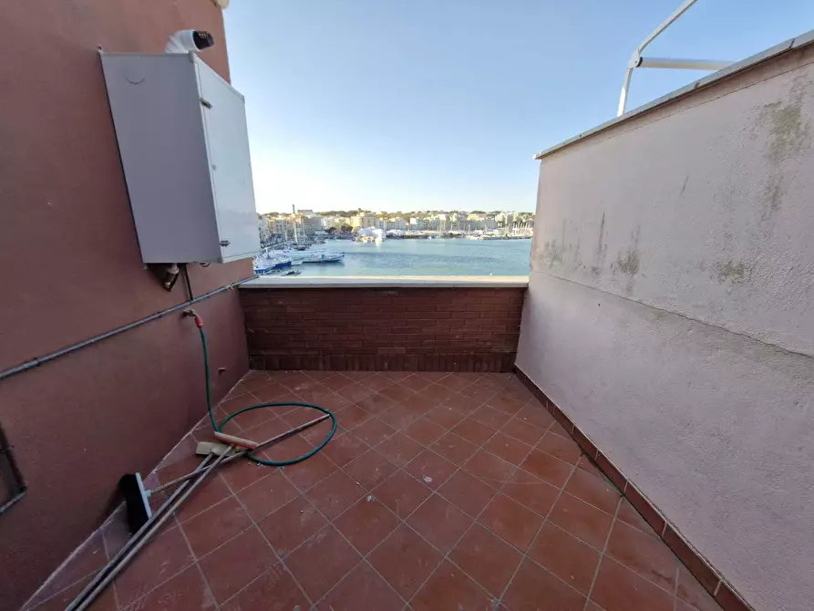 Immagine 6 di Quadrilocale in affitto  in Via Molo Innocenziano 44 a Anzio