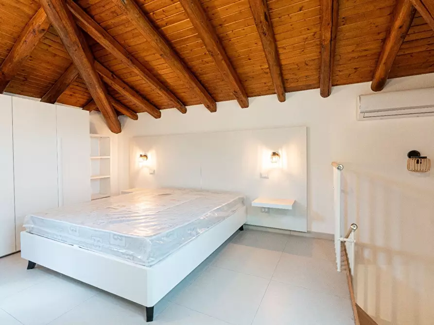 Immagine 10 di Appartamento in affitto  in Via Re Martino 83 a Aci Castello