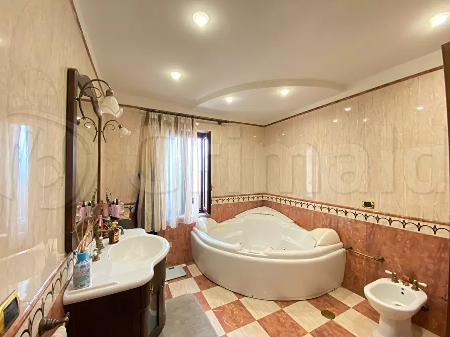 Immagine 16 di Trilocale in vendita  a Villaricca