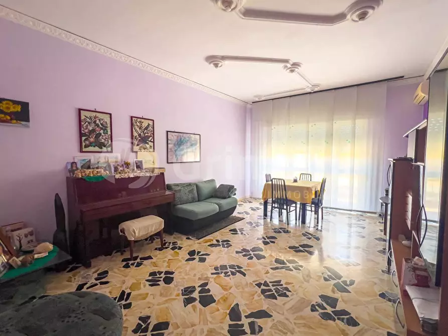 Immagine 1 di Appartamento in vendita  in Via Achille Vaccarisi 106 a Avola
