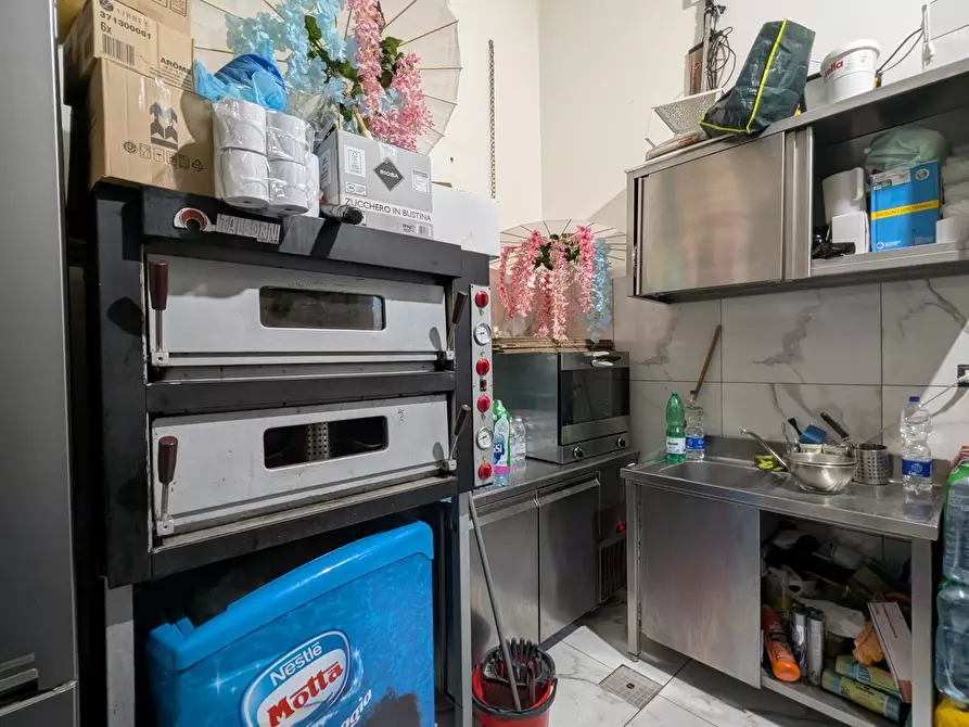 Immagine 11 di Bar / Ristorante in vendita  in Viale Giacomo Matteotti 68 a Nettuno