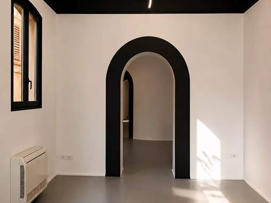 Immagine 4 di Showroom in vendita  in Via Giovanni Antonio Amadeo 85 a Milano