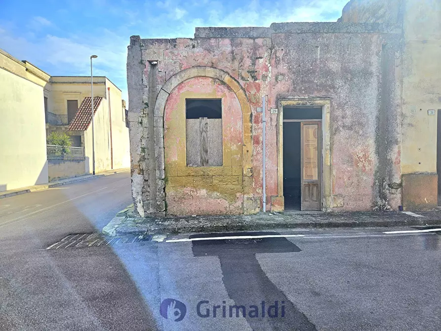 Immagine 41 di Casa indipendente in vendita  in Via Vittorio Emanuele 25 a Castri Di Lecce