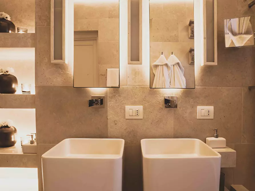 Immagine 107 di Casa indipendente in vendita  in Via Roberto Caracciolo 30 a Lecce