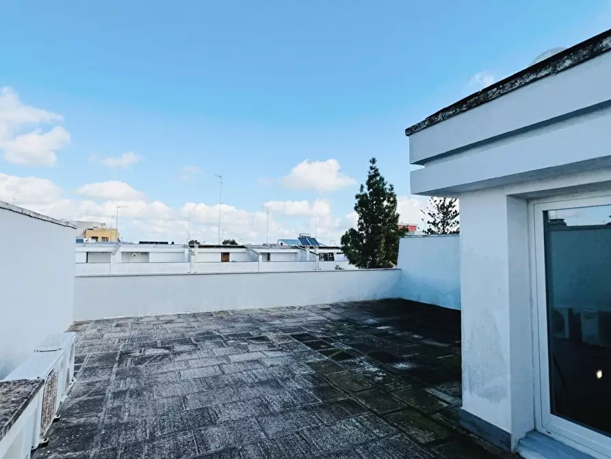 Immagine 39 di Villetta a schiera in vendita  in Via Michele Massari 13 a Lecce