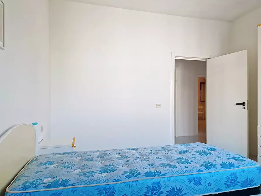 Immagine 21 di Pentalocale in vendita  in Via Fogazzaro Antonio 4 a Erchie