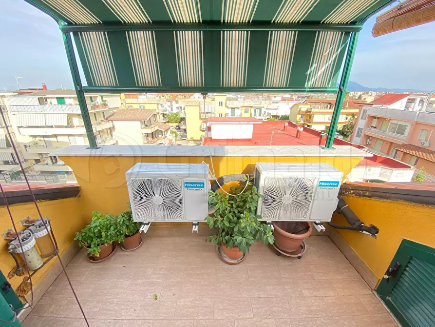 Immagine 14 di Trilocale in vendita  a Giugliano In Campania